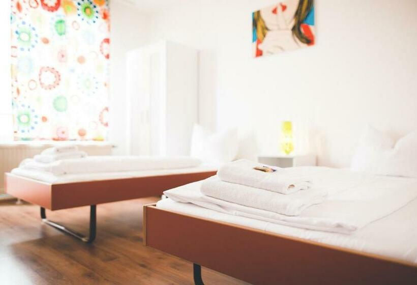 اتاق اکونومی, Stayinn Hostel Und Gastehaus