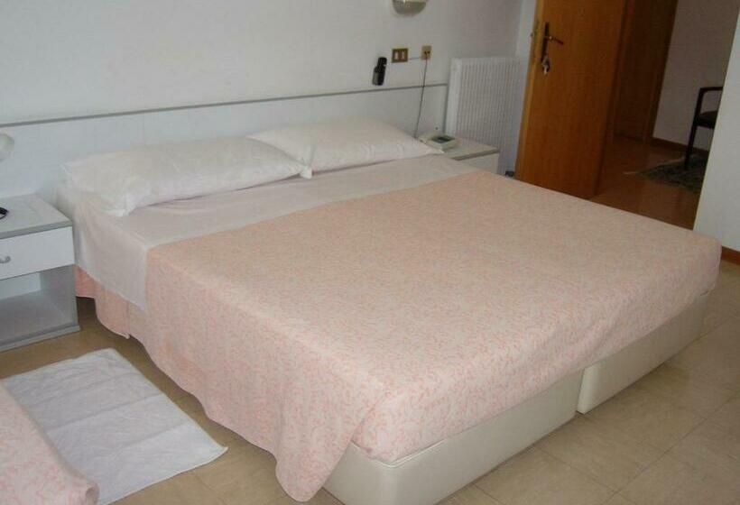 スタンダードルーム, Villa Carla