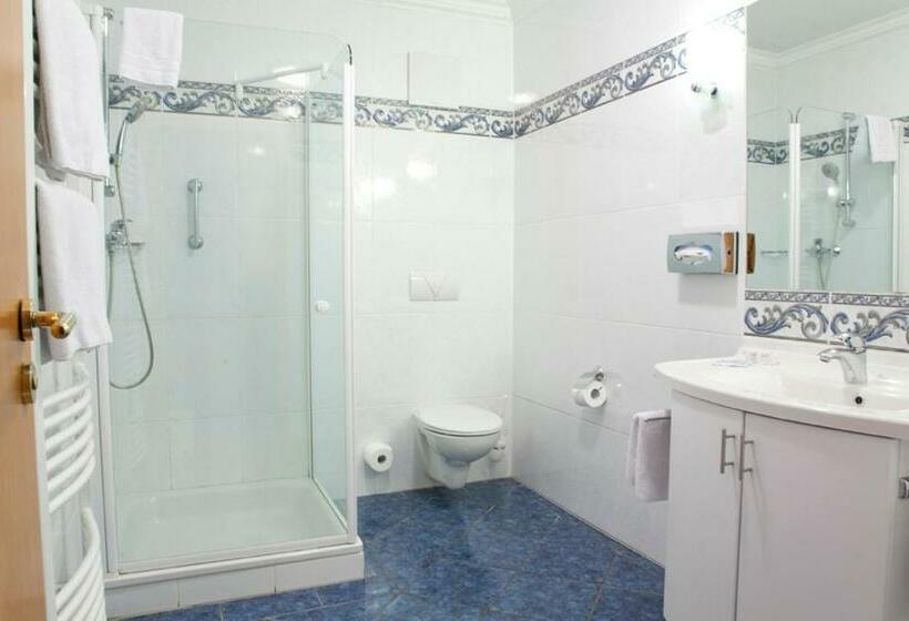 Четырехместный Номер Стандарт, Landkomfort Hotel Elsenmann