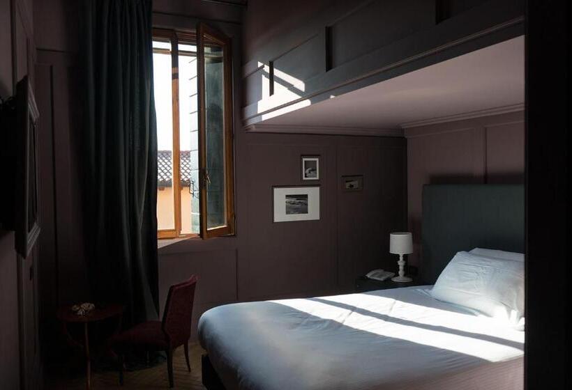 חדר דלוקס יחיד, 5 Colonne