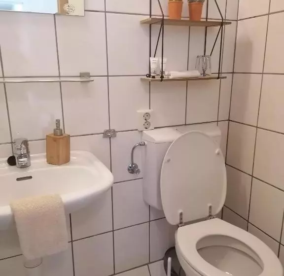 اتاق استاندارد یک نفره, B&b Lela