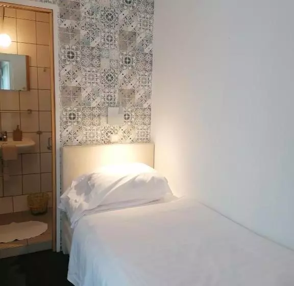 اتاق استاندارد یک نفره, B&b Lela