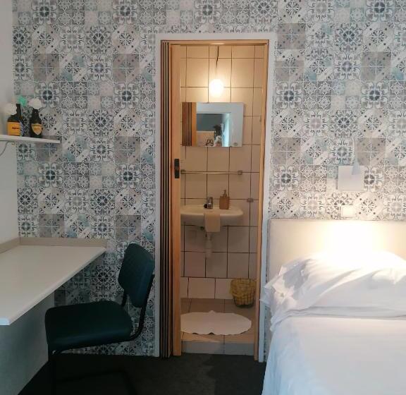 חדר סטנדרט יחיד, B&b Lela