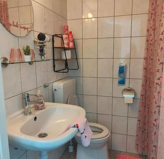 اتاق استاندارد, B&b Lela