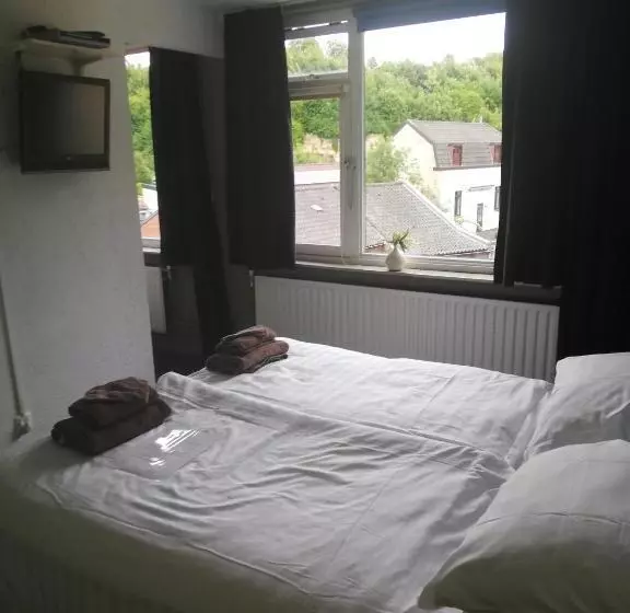 اتاق راحتی, B&b Lela