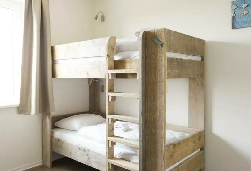 Deluxe Quadruple Room, De Zeeuwse Kust (family Only)