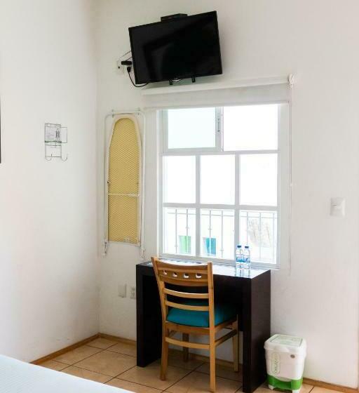 Standard Værelse, Happy Express