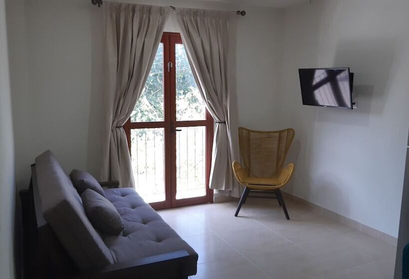 1 Szobás Apartman, Real Del Mayab