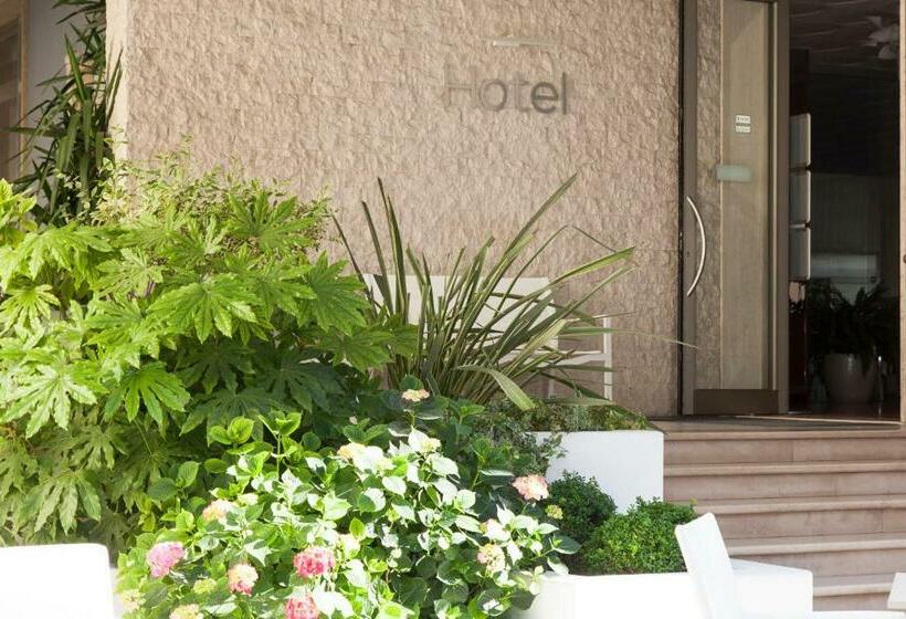 اتاق استاندارد, Riviera