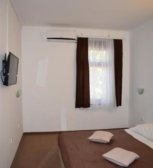 Номер Economy, Ruža