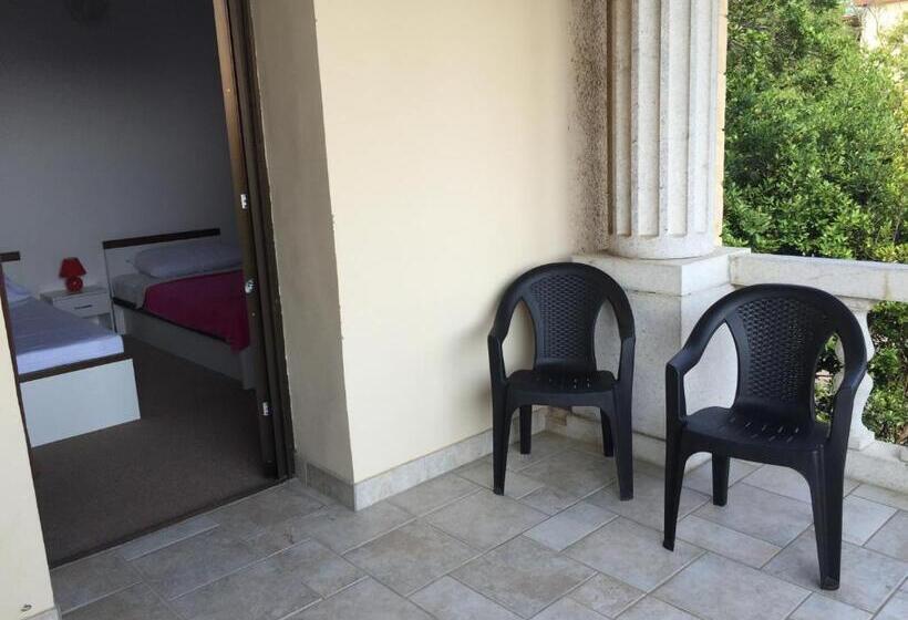 Triple Room Sea View, Ruža
