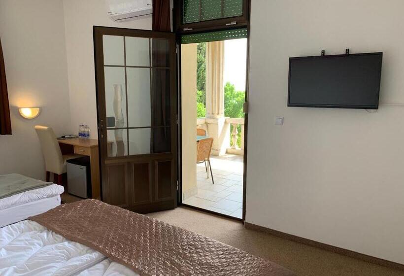 Triple Room Sea View, Ruža