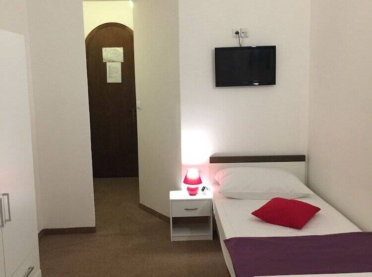 Номер Economy, Ruža