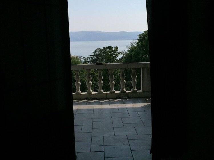 Triple Room Sea View, Ruža