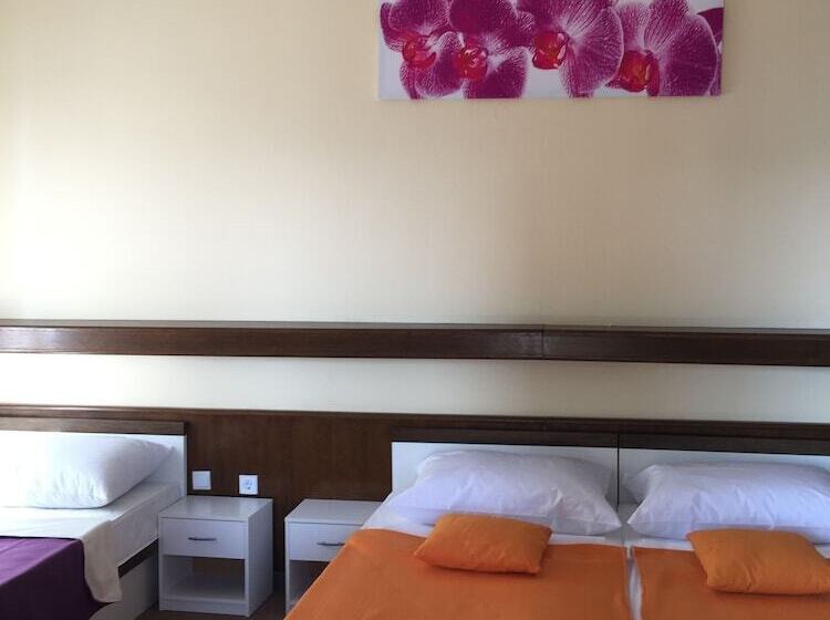 Triple Room Sea View, Ruža