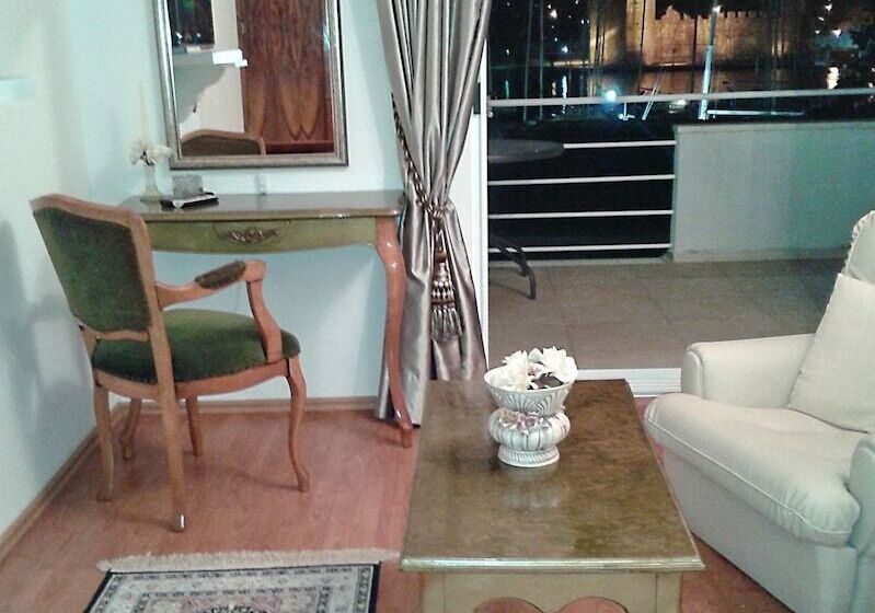 Апартаменты Deluxe 1 Спальня Вид на Море, Villa Angel