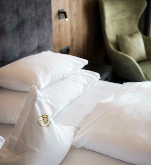 Classic room with balcony, Zirmerhof & Residence