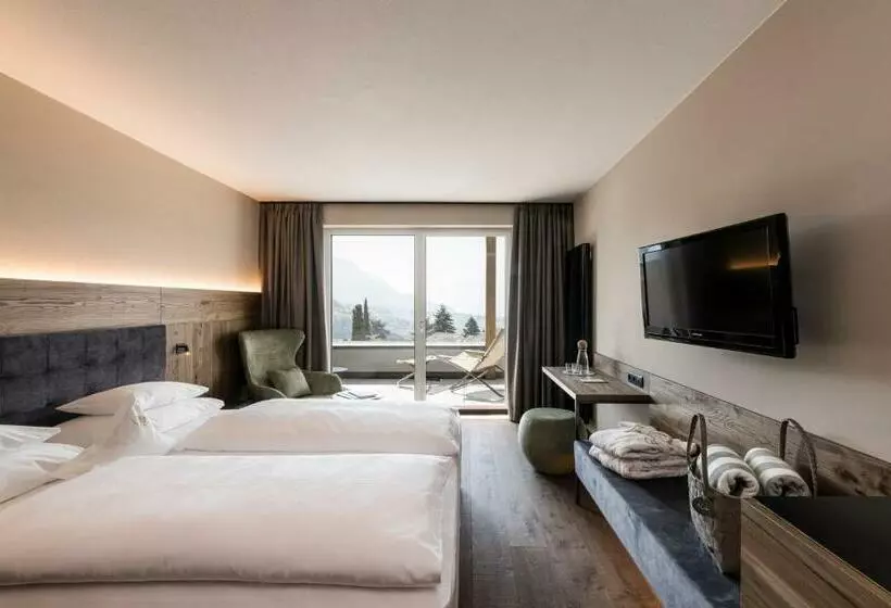 Classic room with balcony, Zirmerhof & Residence