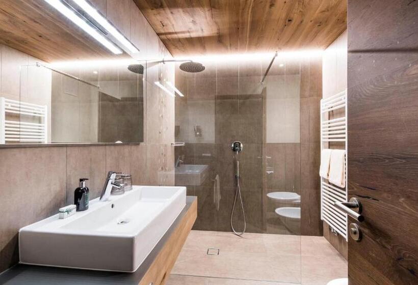 豪华家庭房间, Zirmerhof & Residence