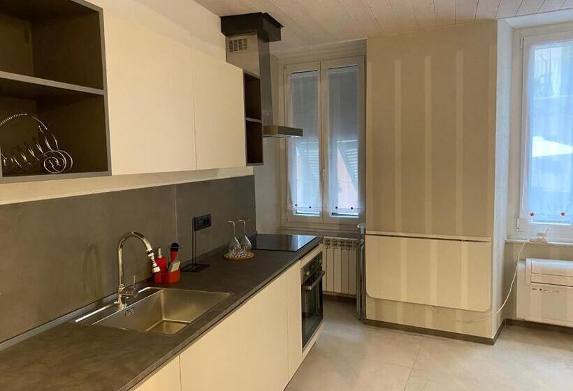 استودیوی لوکس, Affittacamere Rio Centrale