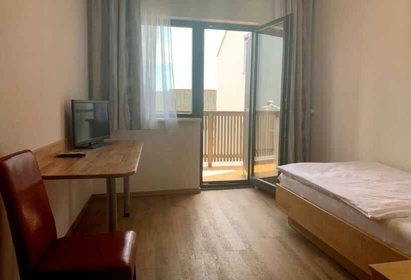 Номер Стандарт Индивидуальный с Балконом, Apetlon`er Familie Böhm