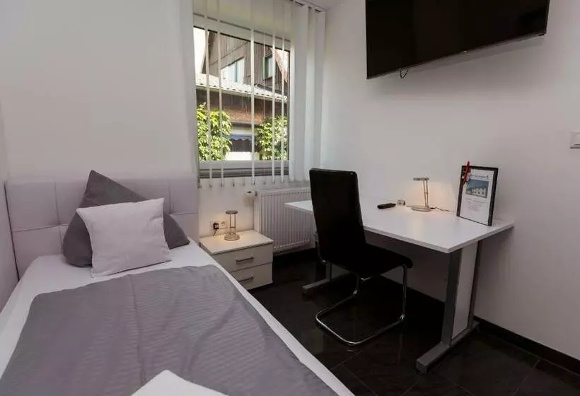 Standard Yhden Hengen Huone, Am Rosenplatz,24 Stunden Check In, Kostenfreie Parkplätze