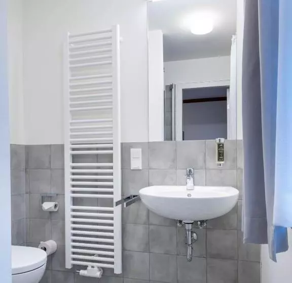 Standard Yhden Hengen Huone, Gästehaus Nikolai
