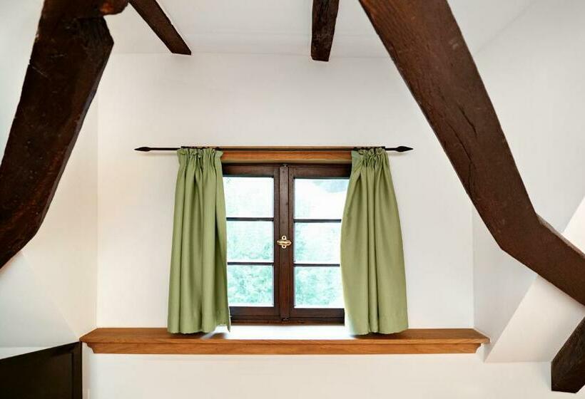 标准单人间, Gut Hungenbach