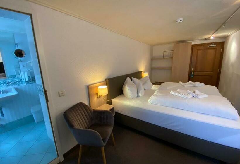 스탠다드 룸, Horchem Hotel Restaurant Café Bar