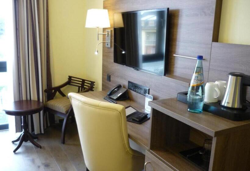 חדר דלוקס, Naam Hotel & Apartments Frankfurt City Messe Airport