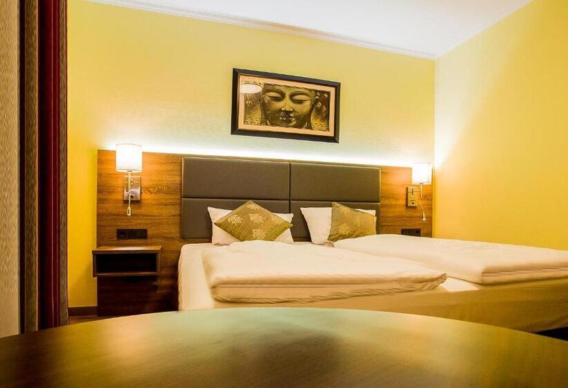 חדר דלוקס, Naam Hotel & Apartments Frankfurt City Messe Airport