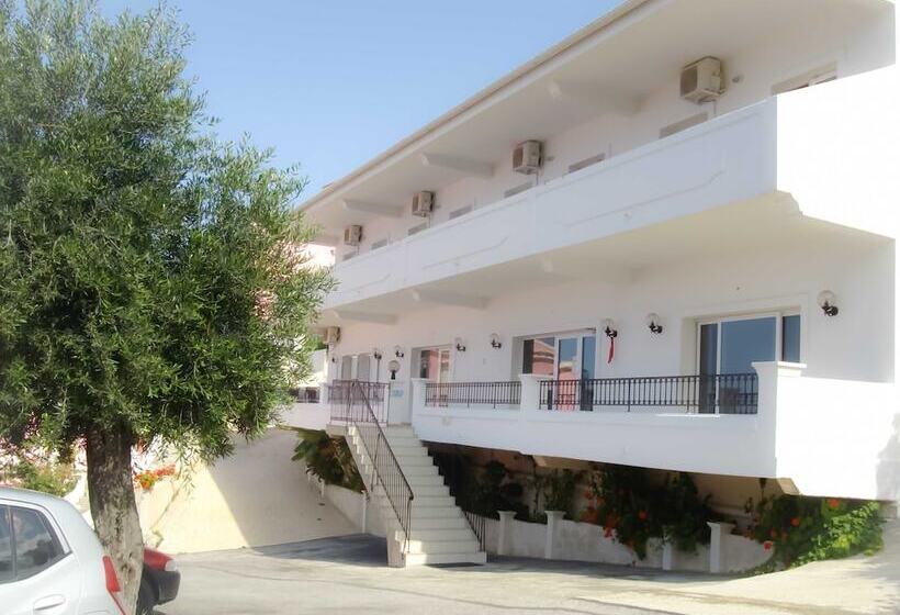 Студио Базик, Panorama Apartments