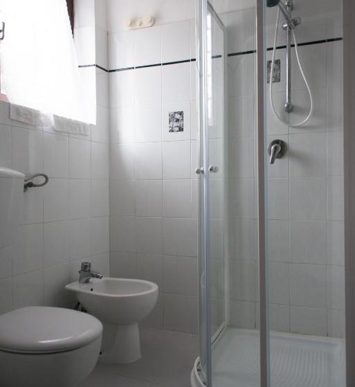 غرفة قياسية ثلاثية حمام مشترك, Residenza D'epoca Palazzo Buonaccorsi