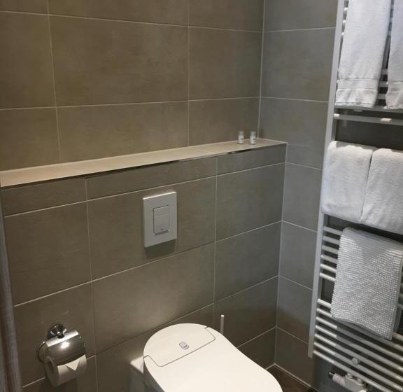 标准单人间, Restaurant Am Kring