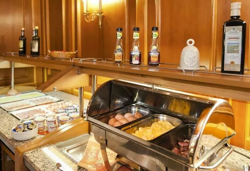 コンフォートルーム, Restaurant Breitenbacher Hof
