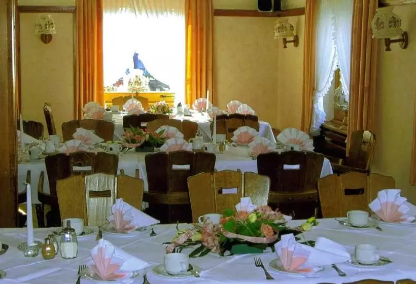 エコノミールーム, Restaurant Schmidter Bauernstube