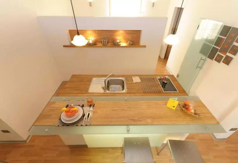 テラス付き１ベッドルームアパートメント, Sembenini Palace