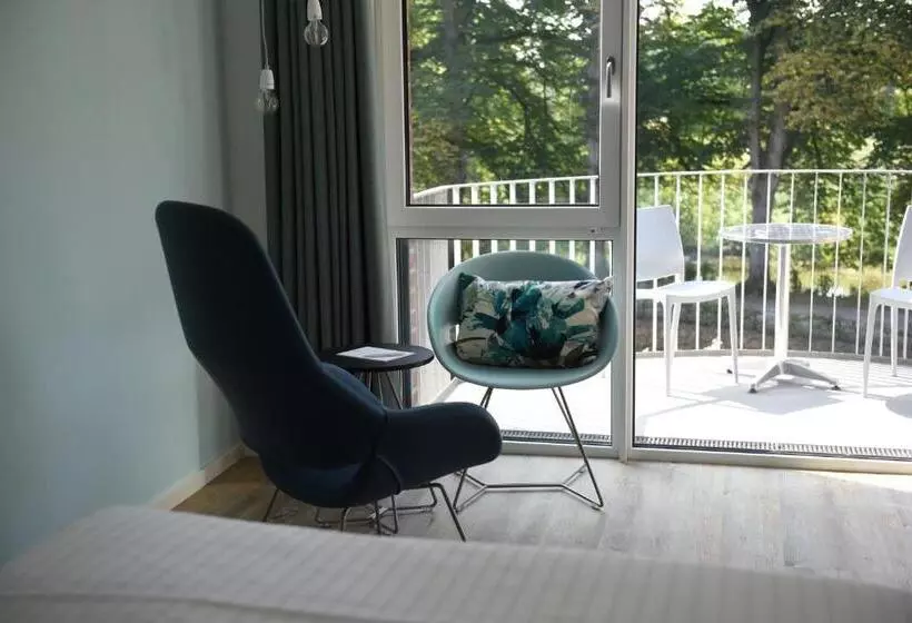 バルコニー付き１ベッドルームアパートメント, Steverbett