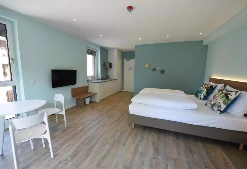 バルコニー付き１ベッドルームアパートメント, Steverbett
