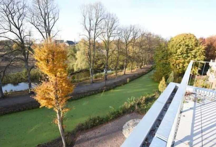 2침실 펜트하우스 아파트, Steverbett