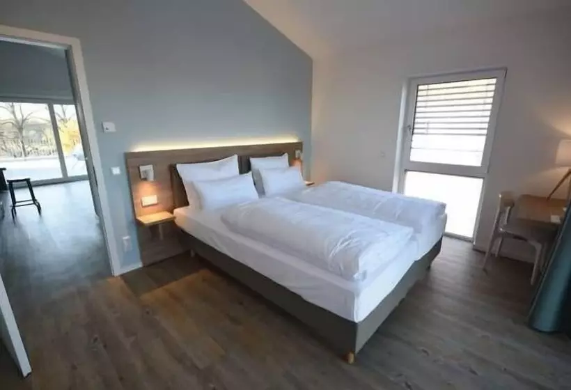 ペントハウス２ベッドルームアパート, Steverbett