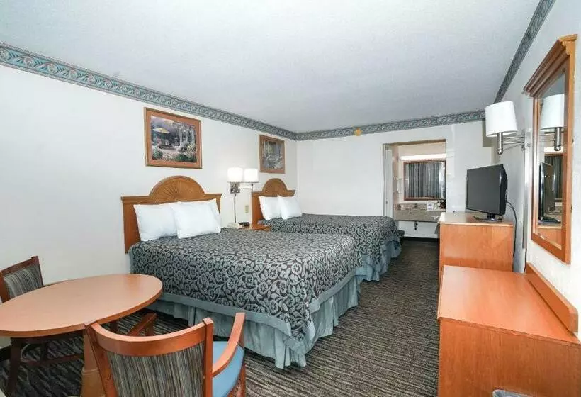 ２ダブルベッドのスタンダードルーム, Days Inn By Wyndham Lake City I75