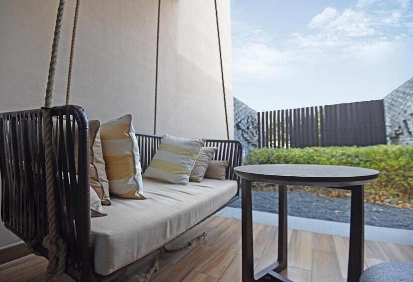 Люкс, Hyatt Regency Chongming