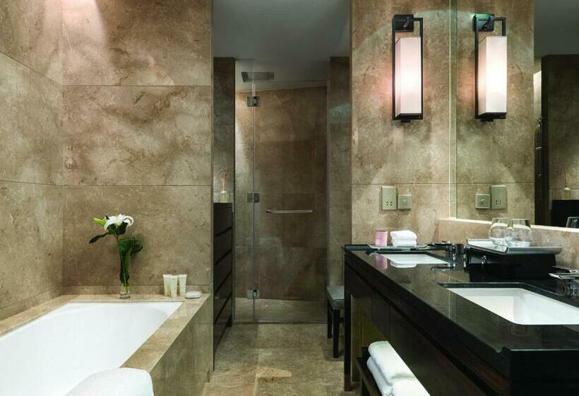 带大床的高级房间, Pullman Haining