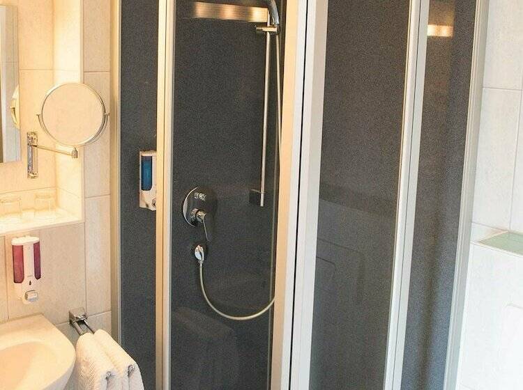 标准间, Pommernland