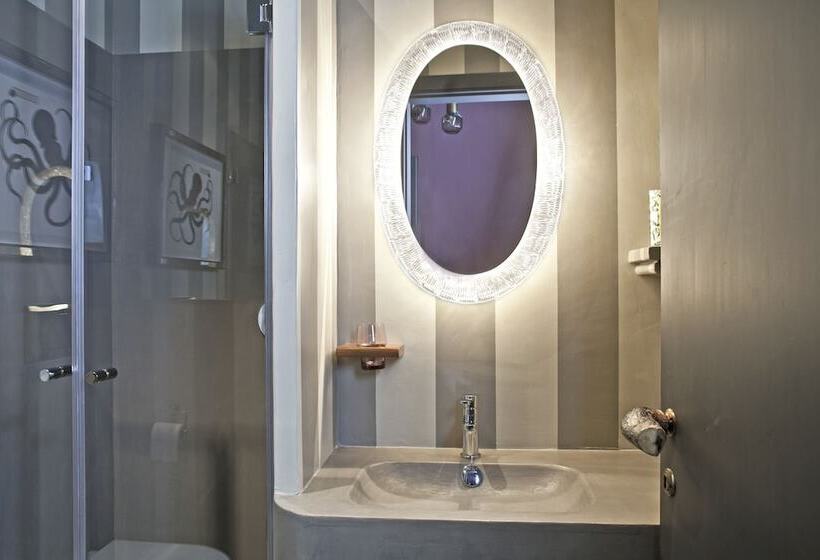 اتاق لوکس, Porcellino Gallery Art Boutique Bb