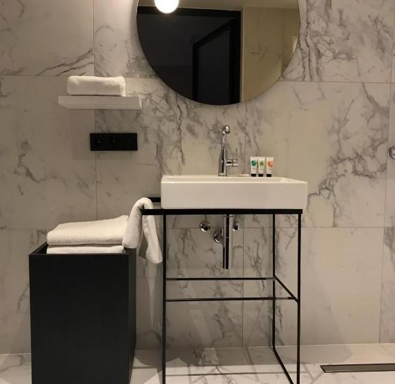 اتاق لوکس, Amosa Liège City Centre