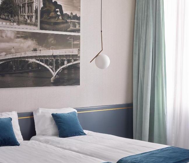 اتاق لوکس, Amosa Liège City Centre