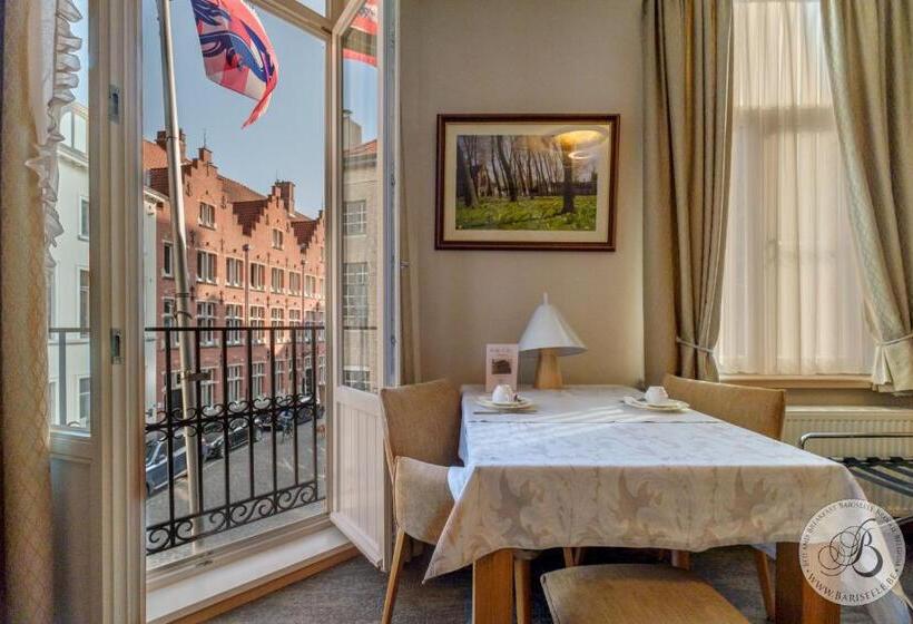 جناح مزوَّد بشرفة, Bariseele B&b