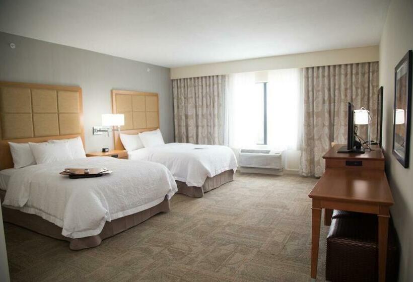 חדר סטנדרט מותאם לאדם עם מוגבלויות, Hampton Inn & Suites Mckinney